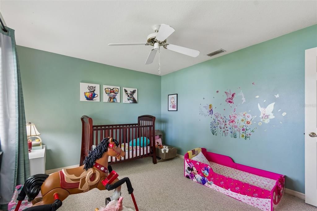 Activo con contrato: $650,000 (4 camas, 3 baños, 2792 Pies cuadrados)