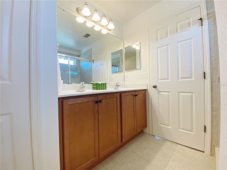 Active With Contract: $399,900 (4 beds, 3 baths, 1528 Square Feet)