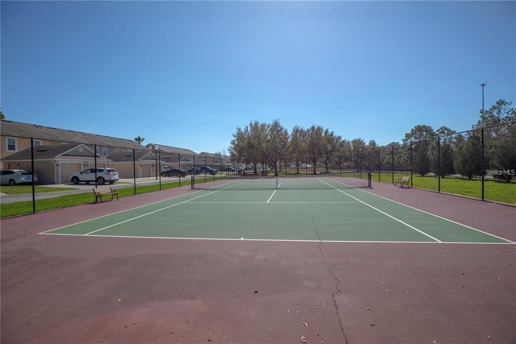 Active With Contract: $399,900 (4 beds, 3 baths, 1528 Square Feet)