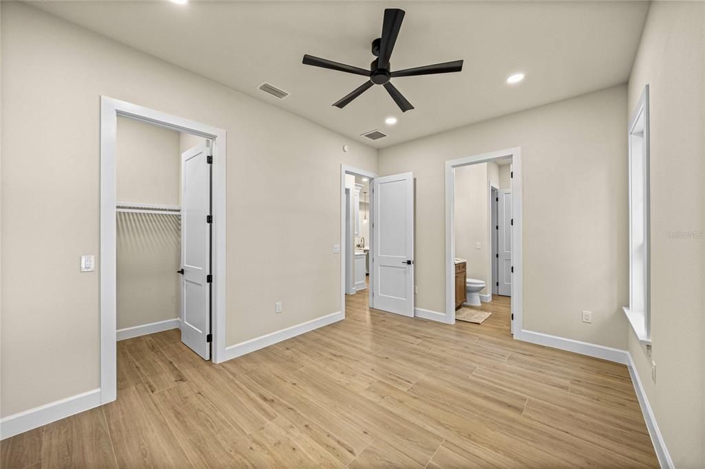 For Sale: $624,900 (4 beds, 3 baths, 2614 Square Feet)