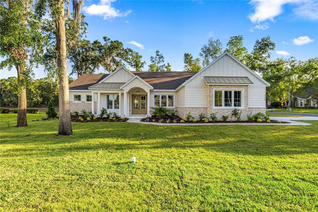 For Sale: $624,900 (4 beds, 3 baths, 2614 Square Feet)