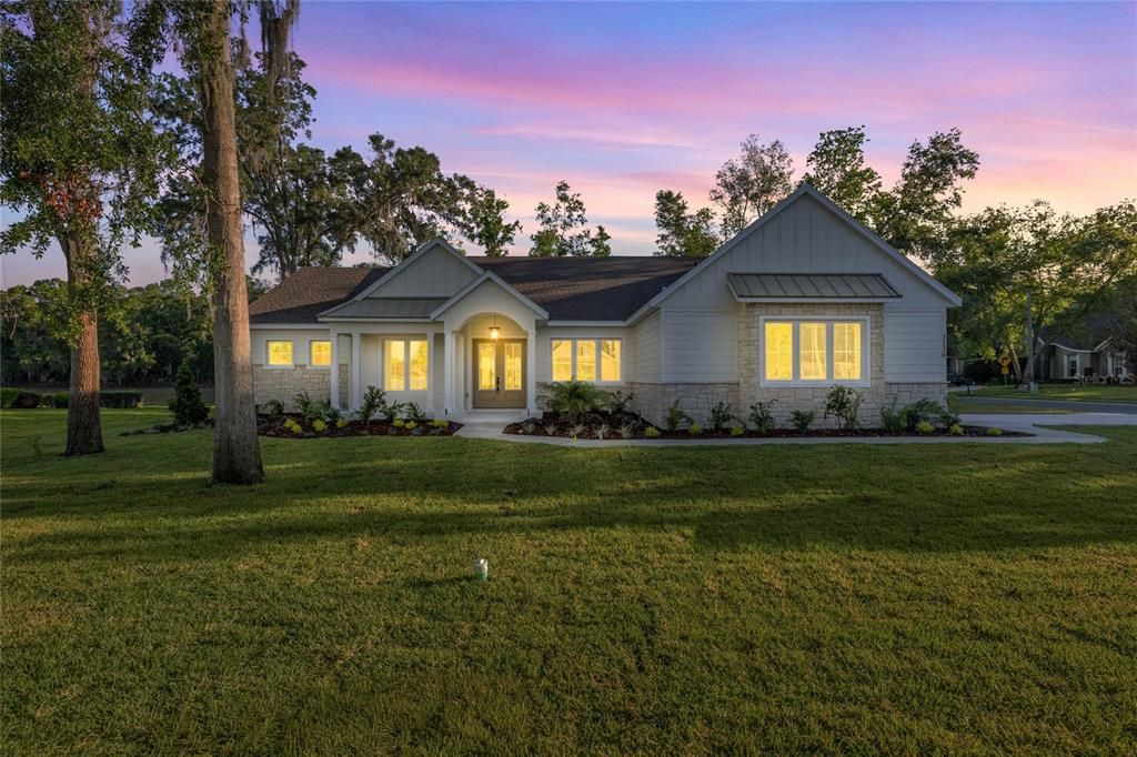 For Sale: $624,900 (4 beds, 3 baths, 2614 Square Feet)