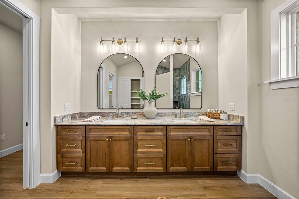 For Sale: $624,900 (4 beds, 3 baths, 2614 Square Feet)