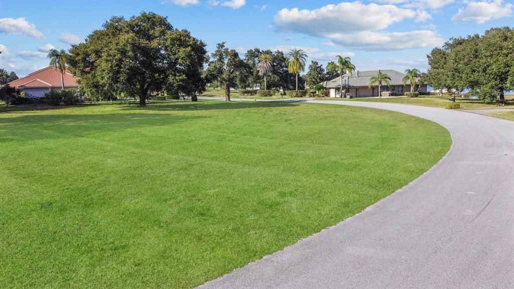 En Venta: $165,000 (0.65 acres)