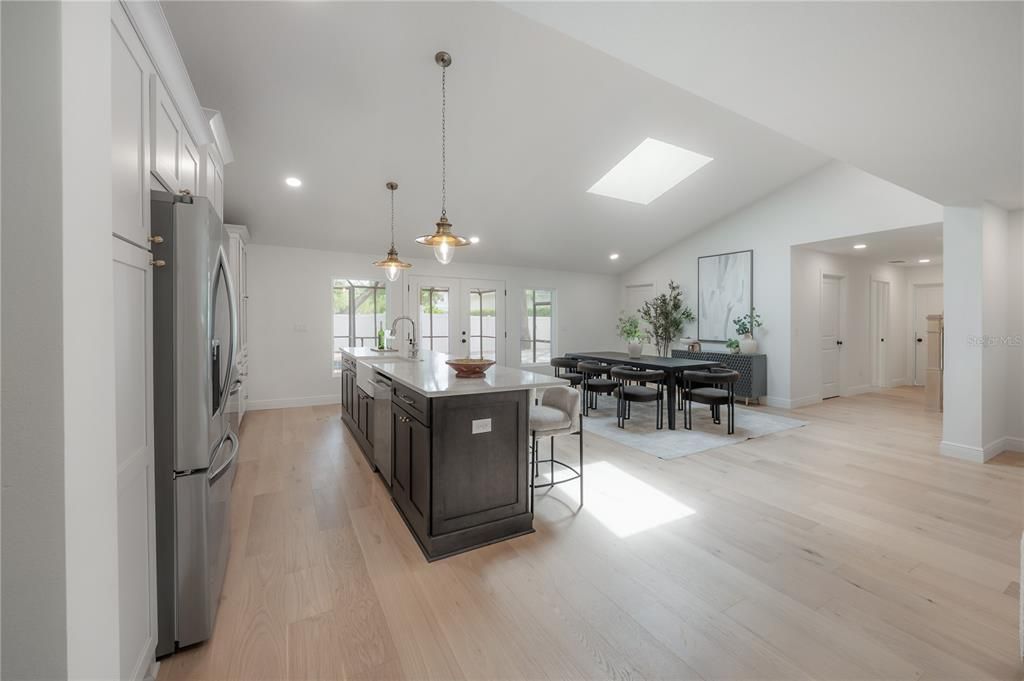 For Rent: $12,700 (4 beds, 3 baths, 2949 Square Feet)