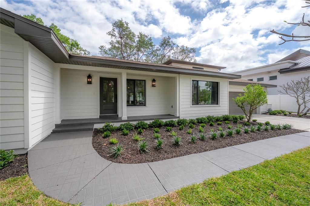 For Rent: $12,700 (4 beds, 3 baths, 2949 Square Feet)