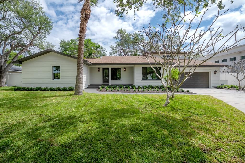 For Rent: $12,700 (4 beds, 3 baths, 2949 Square Feet)