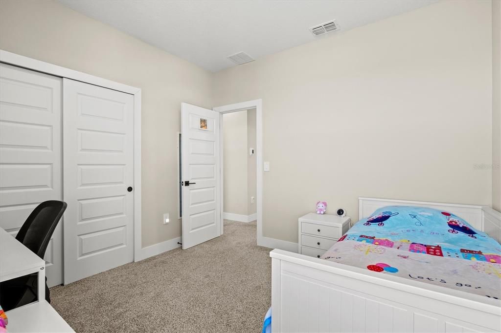 For Sale: $574,900 (5 beds, 3 baths, 2830 Square Feet)