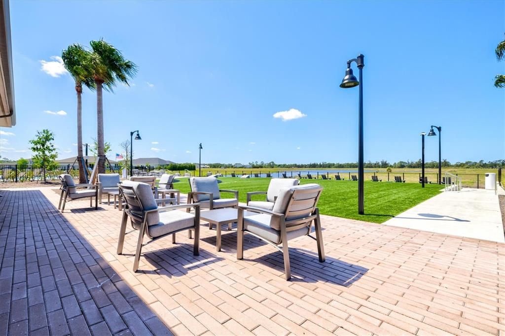 For Sale: $574,900 (5 beds, 3 baths, 2830 Square Feet)