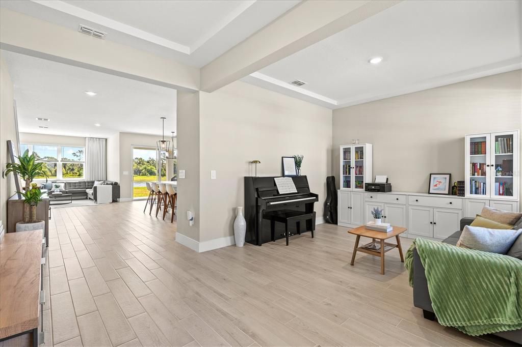 For Sale: $574,900 (5 beds, 3 baths, 2830 Square Feet)