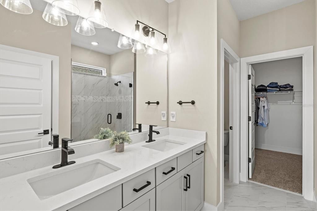 For Sale: $574,900 (5 beds, 3 baths, 2830 Square Feet)