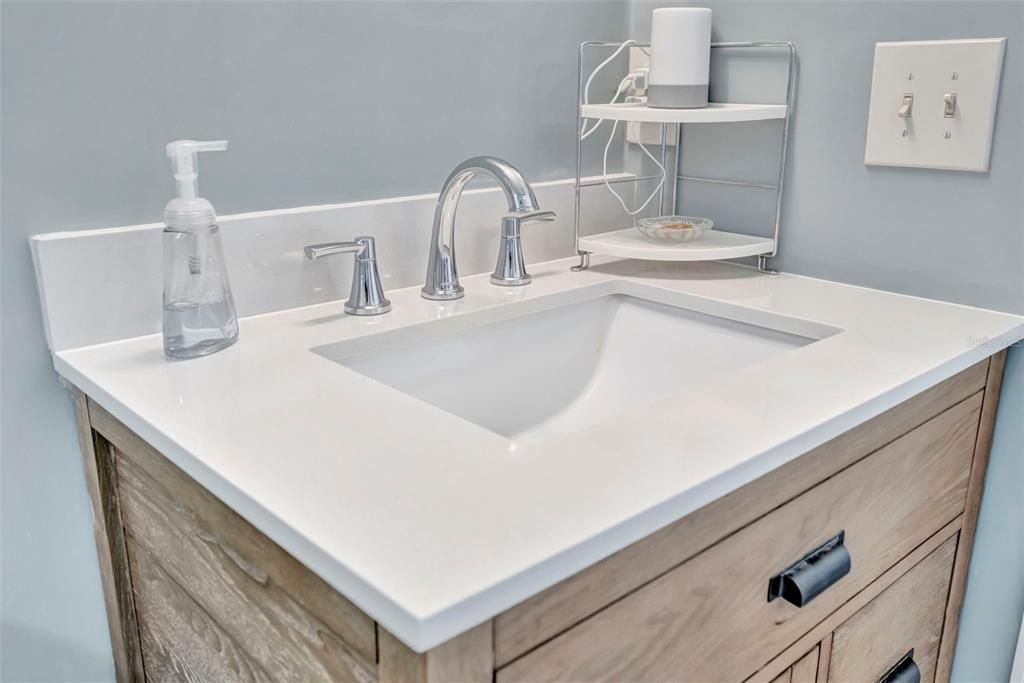 For Sale: $275,000 (2 beds, 2 baths, 1224 Square Feet)