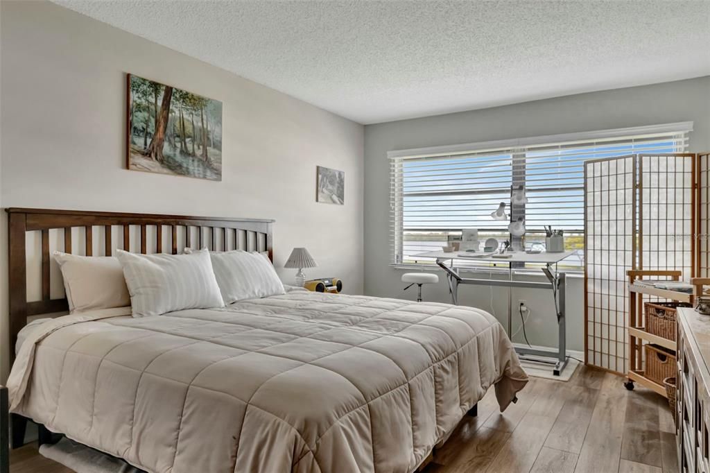 For Sale: $275,000 (2 beds, 2 baths, 1224 Square Feet)