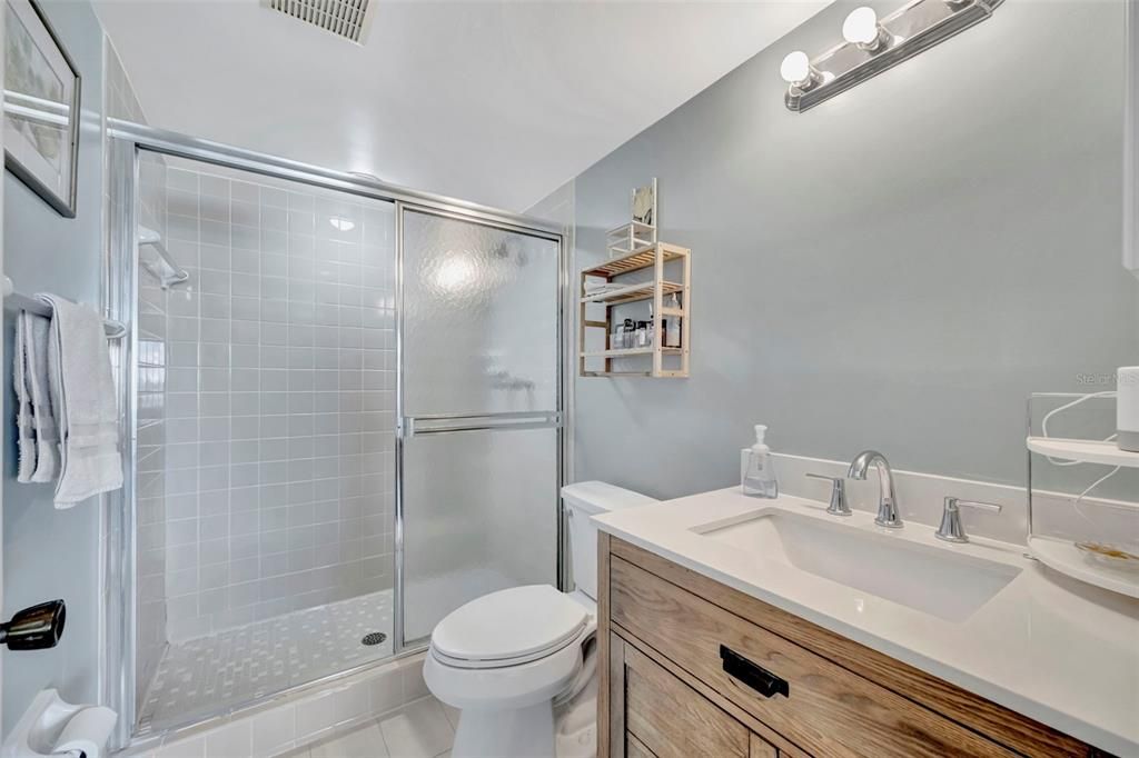 For Sale: $275,000 (2 beds, 2 baths, 1224 Square Feet)