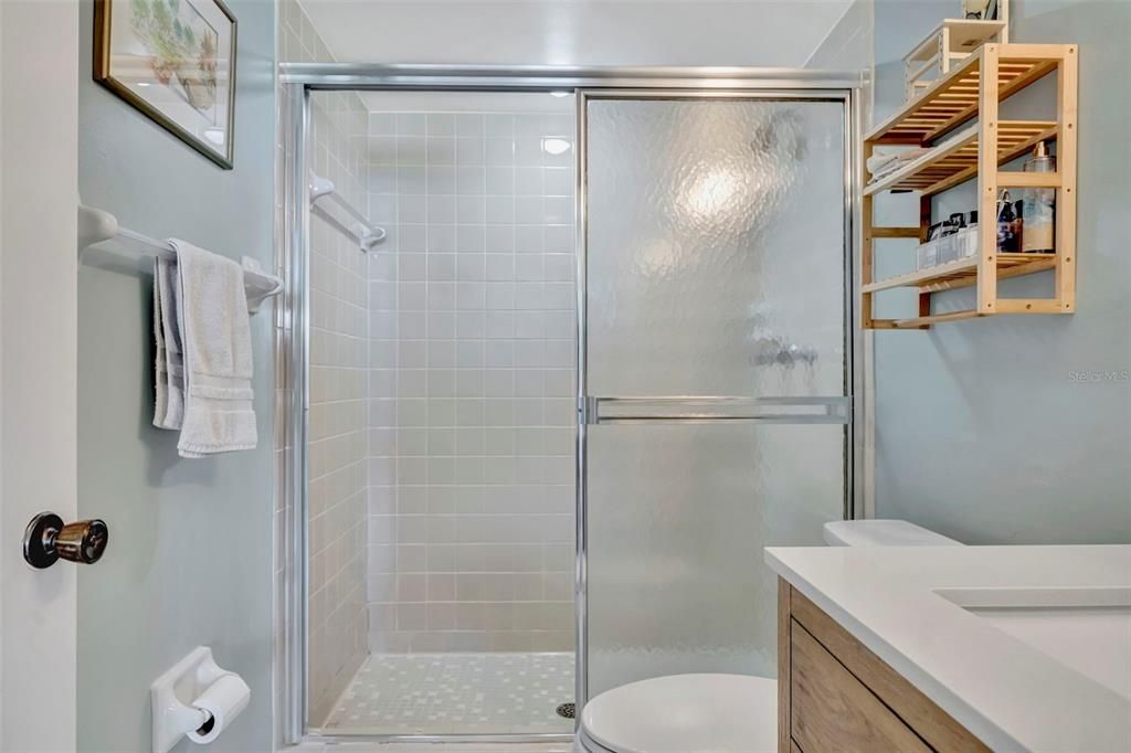 For Sale: $275,000 (2 beds, 2 baths, 1224 Square Feet)