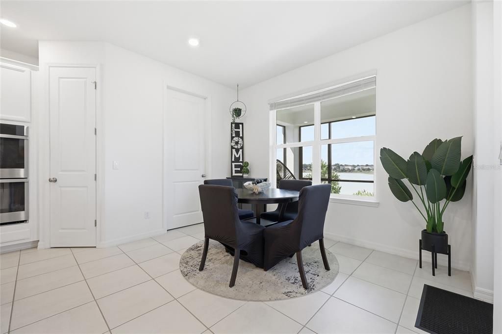 En Venta: $775,000 (5 camas, 3 baños, 4181 Pies cuadrados)