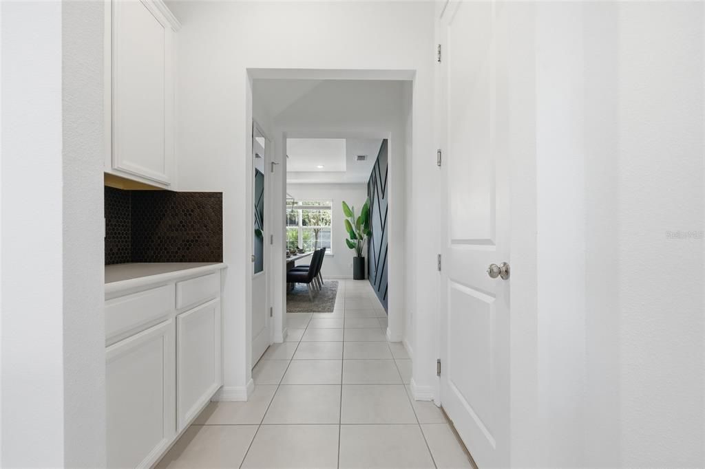 En Venta: $775,000 (5 camas, 3 baños, 4181 Pies cuadrados)