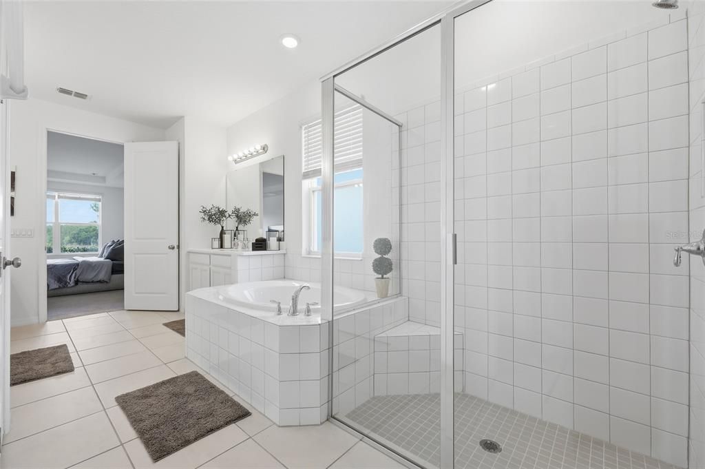 En Venta: $775,000 (5 camas, 3 baños, 4181 Pies cuadrados)
