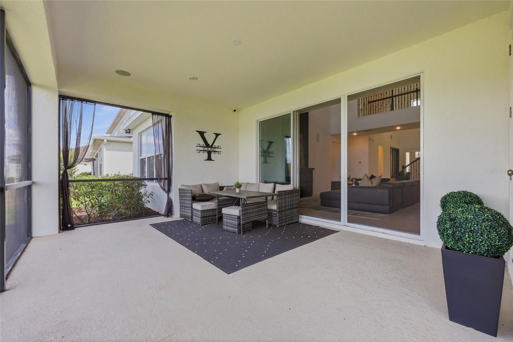 En Venta: $775,000 (5 camas, 3 baños, 4181 Pies cuadrados)