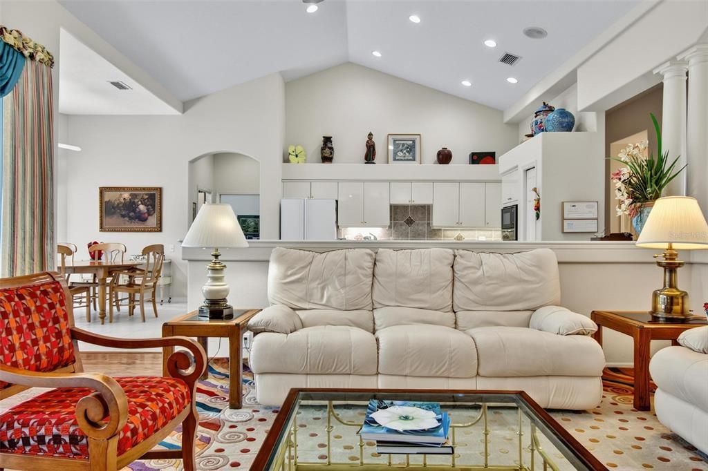 Activo con contrato: $1,499,000 (3 camas, 2 baños, 3102 Pies cuadrados)