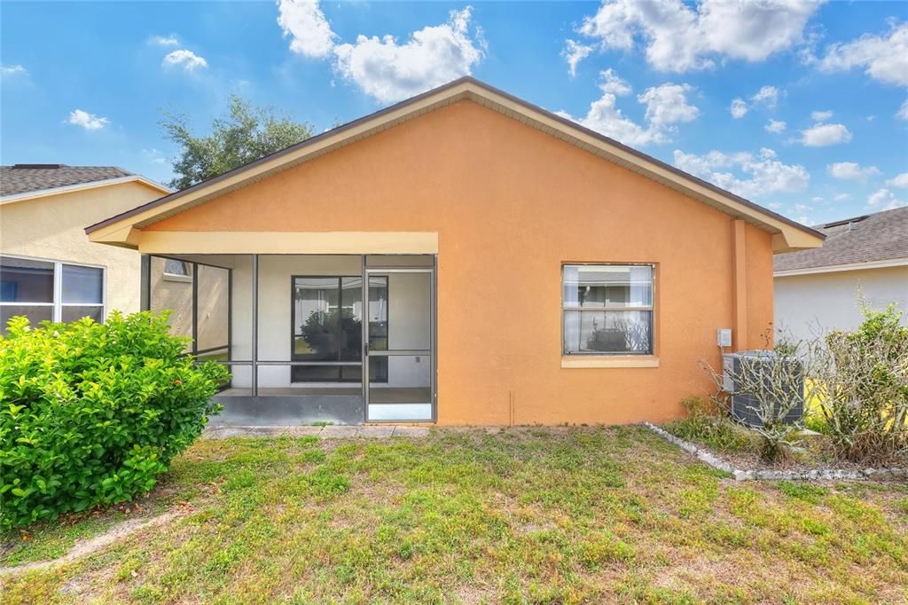 For Sale: $240,000 (2 beds, 2 baths, 1028 Square Feet)