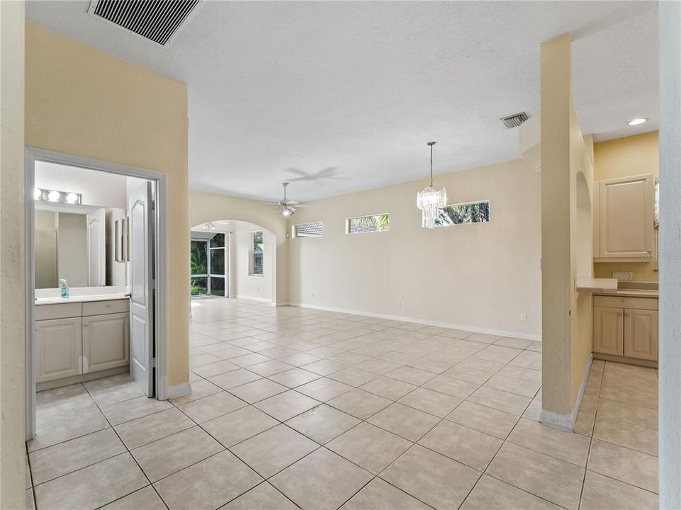En Venta: $229,000 (3 camas, 2 baños, 1671 Pies cuadrados)