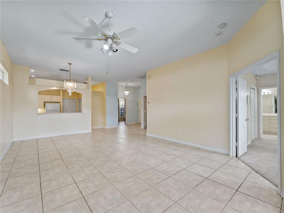 En Venta: $229,000 (3 camas, 2 baños, 1671 Pies cuadrados)