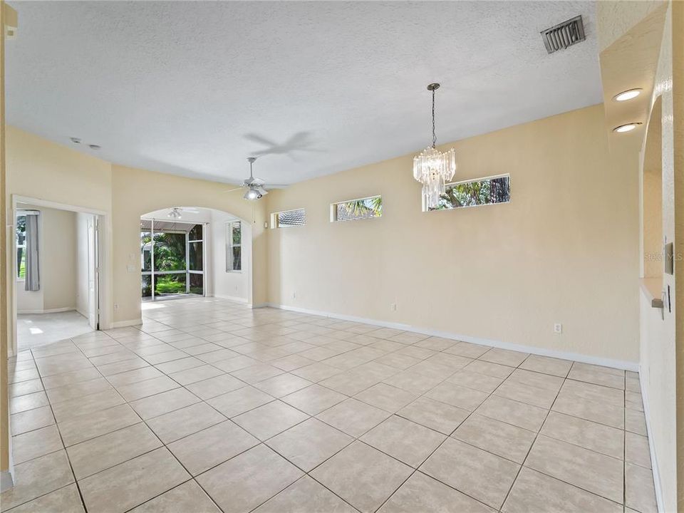 En Venta: $229,000 (3 camas, 2 baños, 1671 Pies cuadrados)