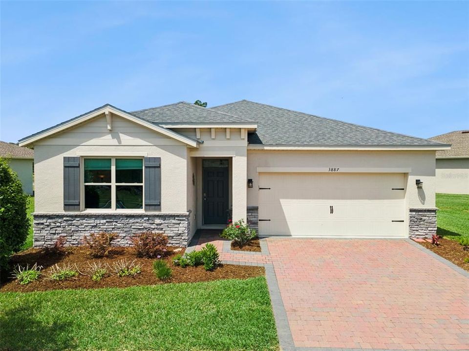 Recently Sold: $425,000 (3 beds, 2 baths, 1822 Square Feet)