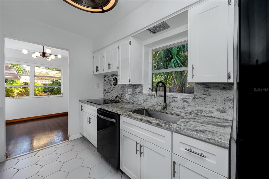 Active With Contract: $459,000 (3 beds, 2 baths, 1409 Square Feet)