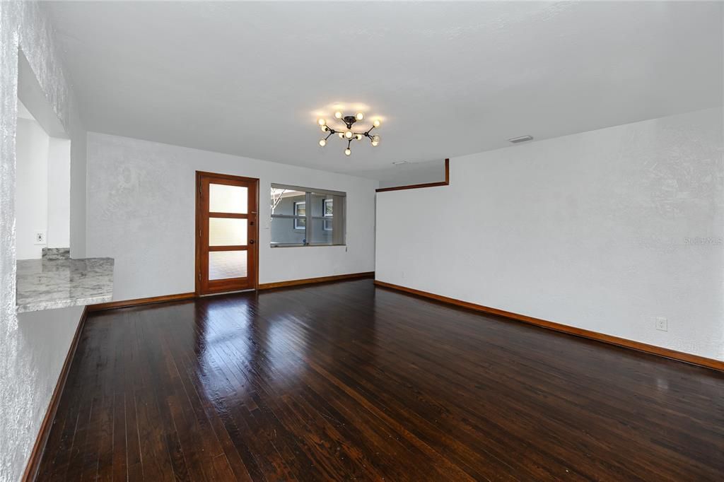 Active With Contract: $459,000 (3 beds, 2 baths, 1409 Square Feet)