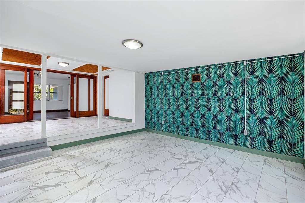 Active With Contract: $459,000 (3 beds, 2 baths, 1409 Square Feet)