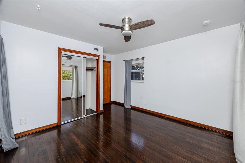 Active With Contract: $459,000 (3 beds, 2 baths, 1409 Square Feet)
