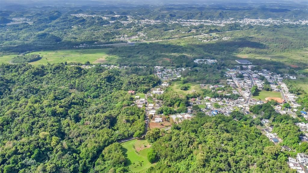На продажу: $349,000 (0.43 acres)