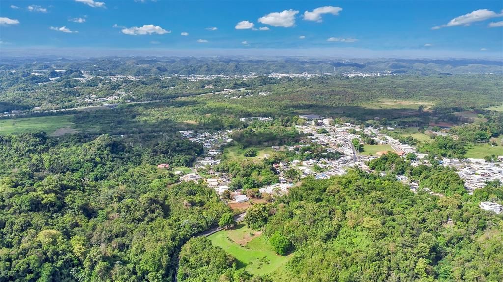 На продажу: $349,000 (0.43 acres)