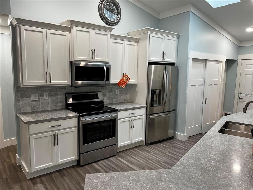 For Rent: $3,800 (3 beds, 2 baths, 1815 Square Feet)