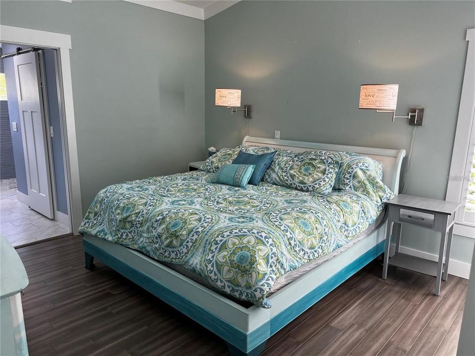 For Rent: $3,800 (3 beds, 2 baths, 1815 Square Feet)