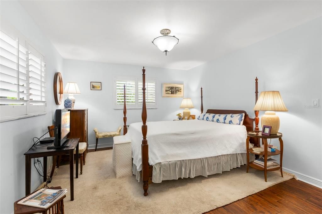 En Venta: $414,900 (2 camas, 2 baños, 1091 Pies cuadrados)