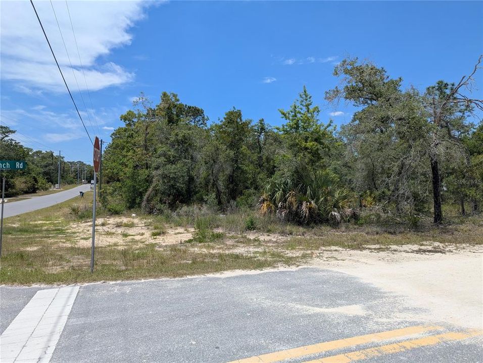 合同活跃: $49,900 (0.50 acres)