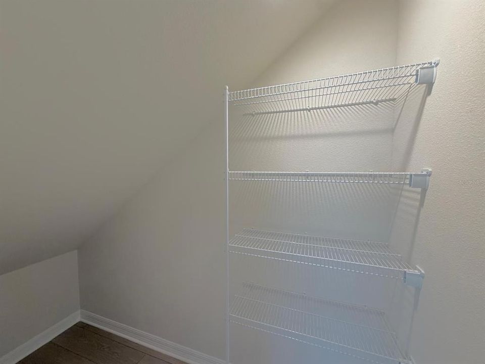 Activo con contrato: $3,000 (4 camas, 2 baños, 1770 Pies cuadrados)