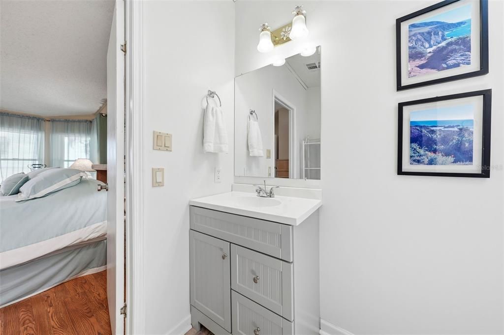 For Sale: $369,000 (3 beds, 2 baths, 1663 Square Feet)