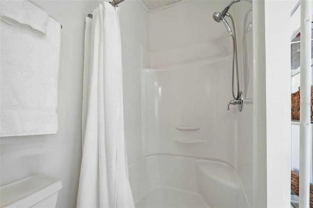 For Sale: $369,000 (3 beds, 2 baths, 1663 Square Feet)