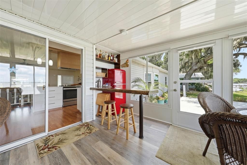 For Sale: $369,000 (3 beds, 2 baths, 1663 Square Feet)