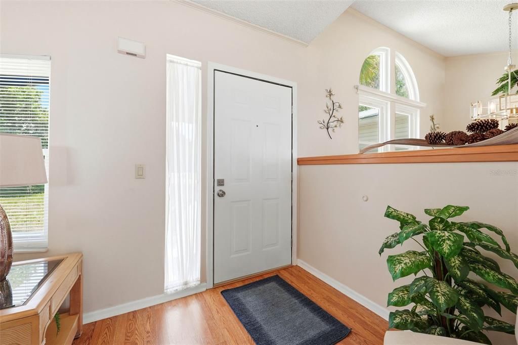 For Sale: $369,000 (3 beds, 2 baths, 1663 Square Feet)