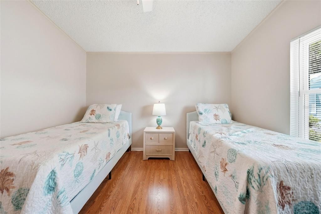 For Sale: $369,000 (3 beds, 2 baths, 1663 Square Feet)