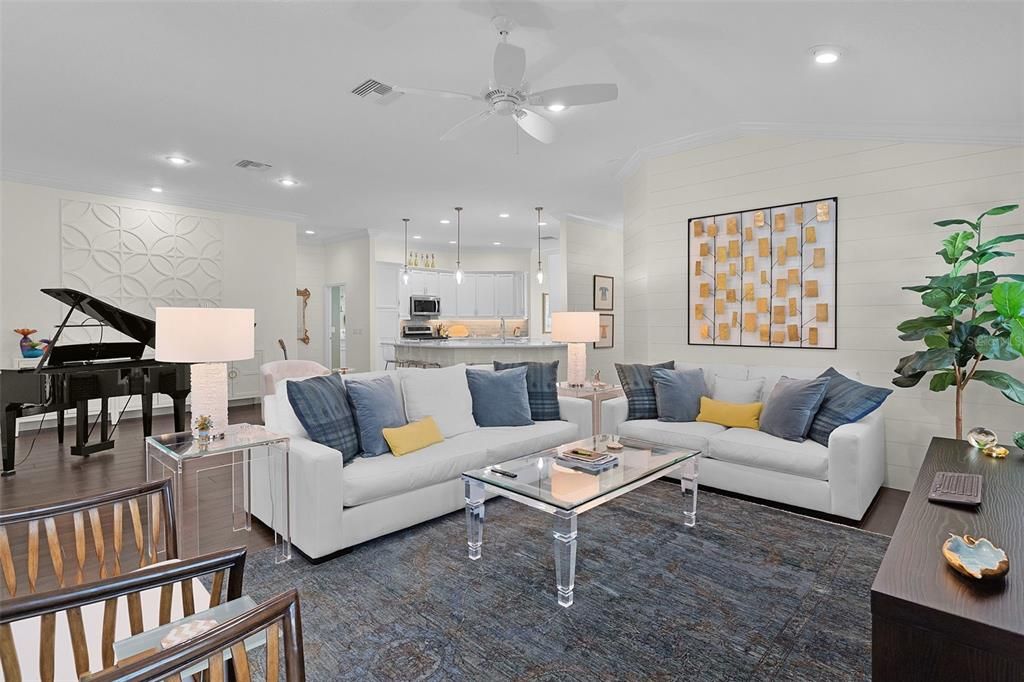 Active With Contract: $851,248 (3 beds, 2 baths, 2016 Square Feet)
