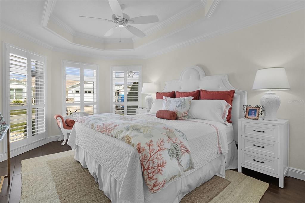 Active With Contract: $851,248 (3 beds, 2 baths, 2016 Square Feet)