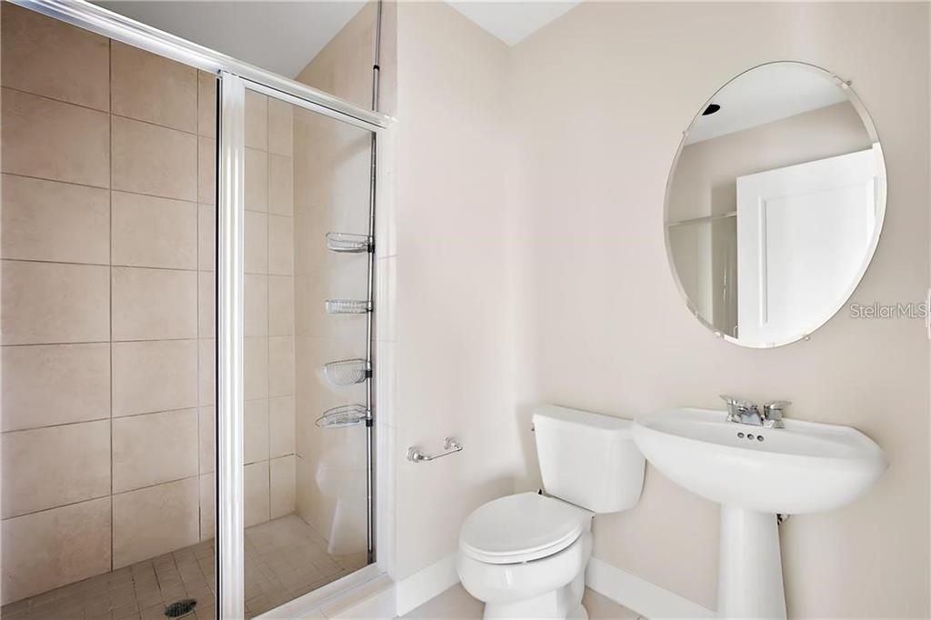 For Rent: $6,000 (3 beds, 3 baths, 1733 Square Feet)