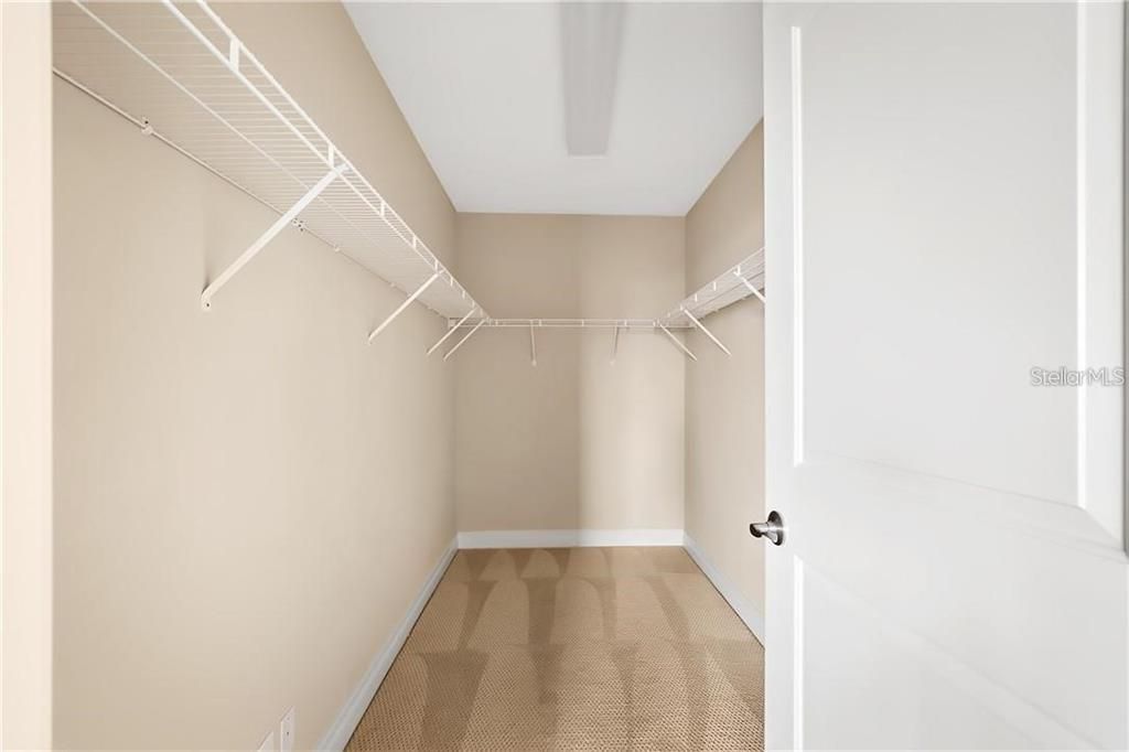 For Rent: $6,000 (3 beds, 3 baths, 1733 Square Feet)