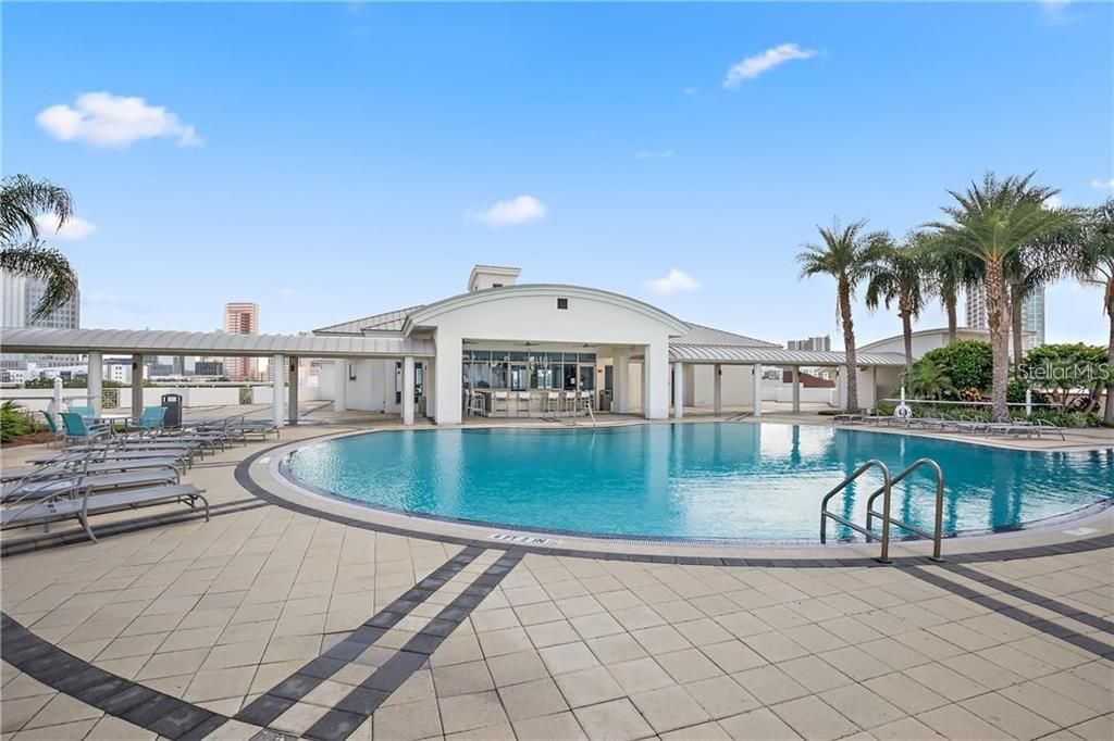 For Rent: $6,000 (3 beds, 3 baths, 1733 Square Feet)